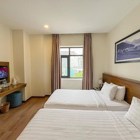 Central Hotel & Spa Danang מראה חיצוני תמונה