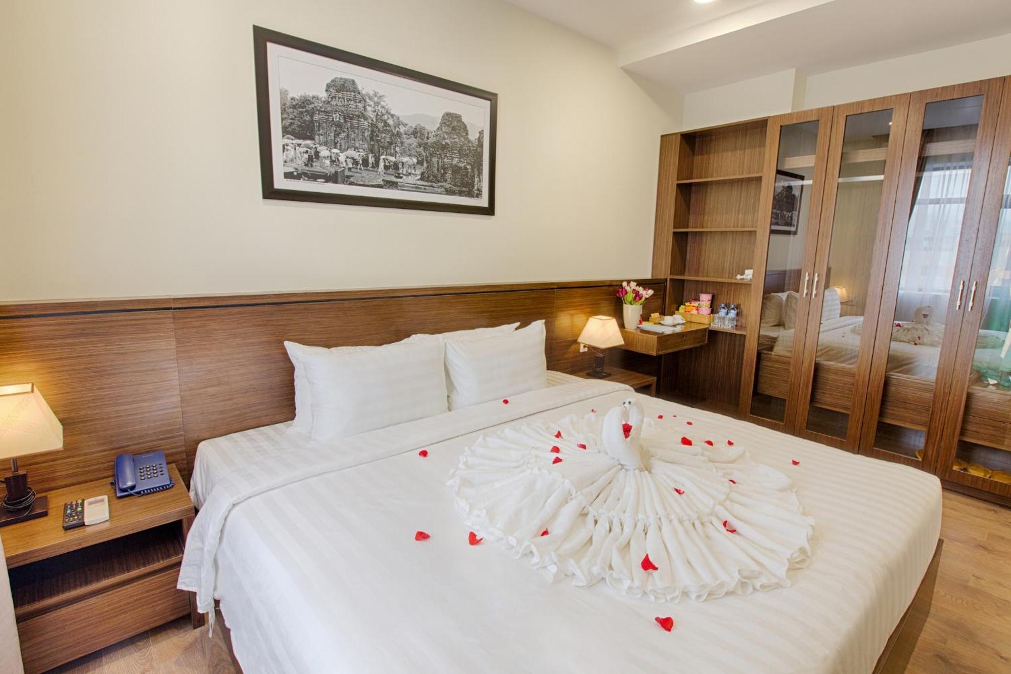 Central Hotel & Spa Danang מראה חיצוני תמונה